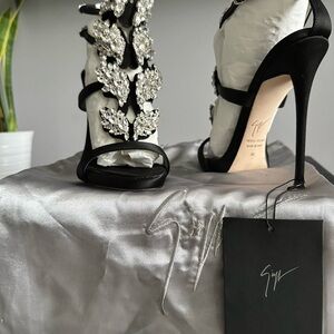 Giuseppe Zanotti Crystal Wing Heels + Tom Ford Bucket Bag – Authentic Bundle